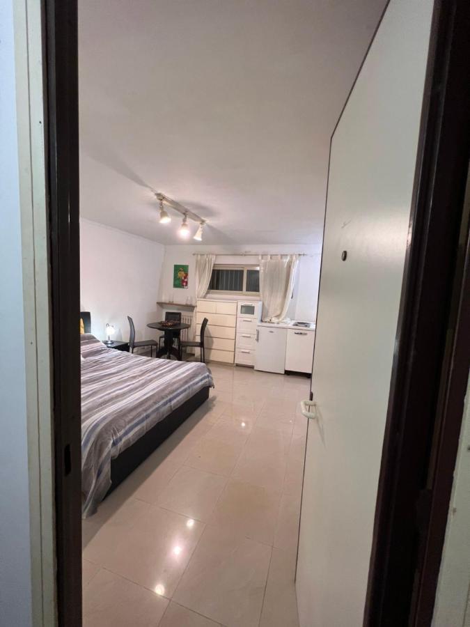 Monolocale A Mostacciano Apartment Roma Ngoại thất bức ảnh